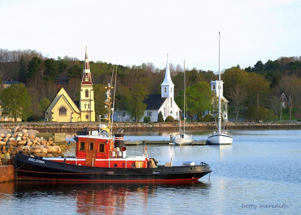 Fisherman'S Daughter B&B Mahone Bay Buitenkant foto